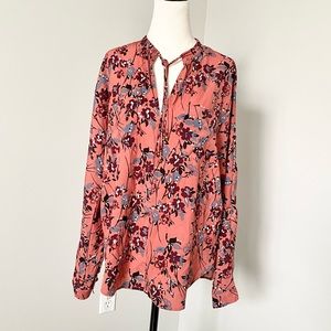 Abercrombie & Fitch Flower print long sleeve